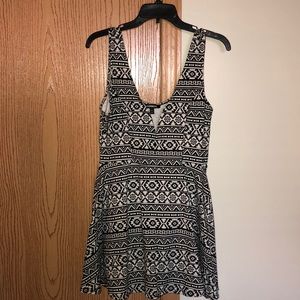 Express ivory/black tribal skater dress. Size L.